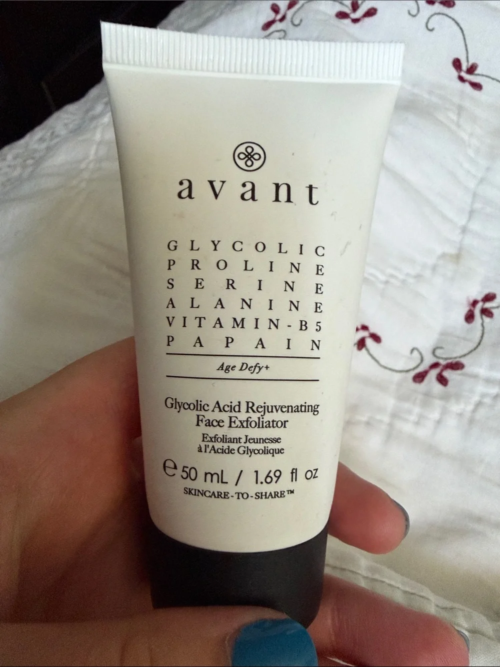 Avanti White Glycolic Acid Rejuvenating Face Exfoliator